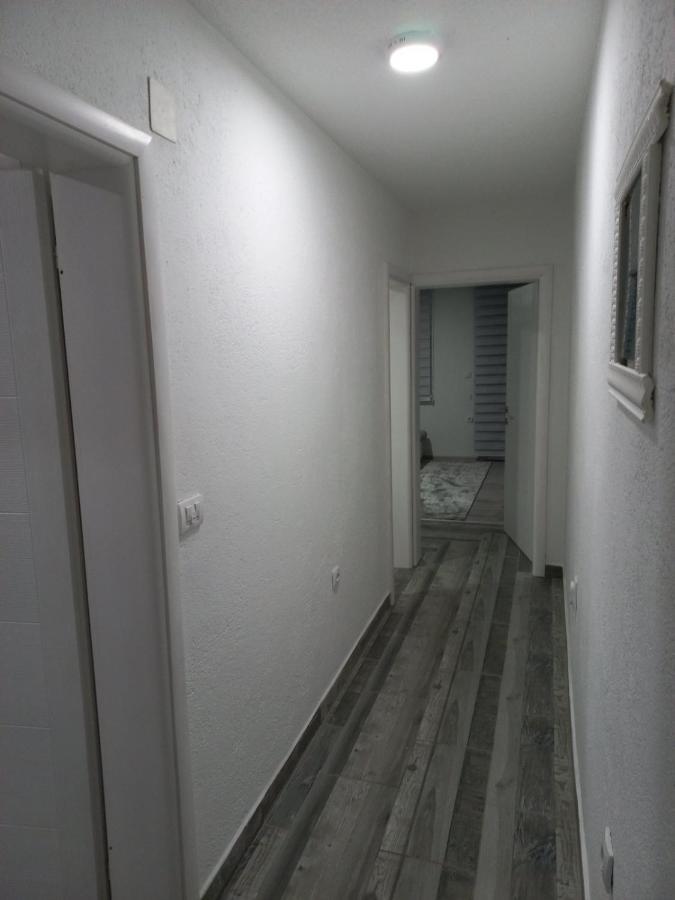 Adagio Studio Apartment Plav Exterior foto